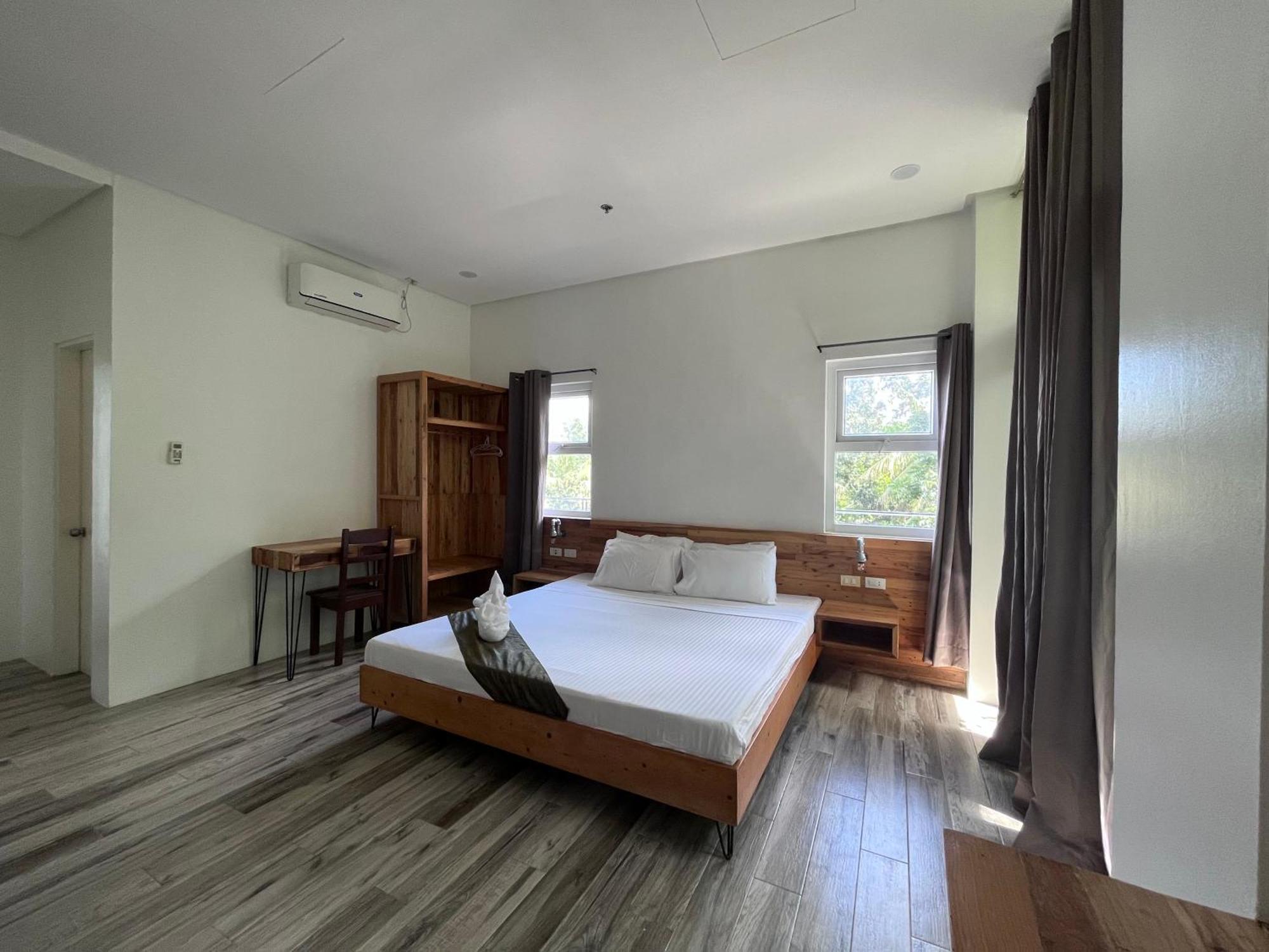 Blue Lagoon Inn & Suites Пуэрто-Принцеса Экстерьер фото