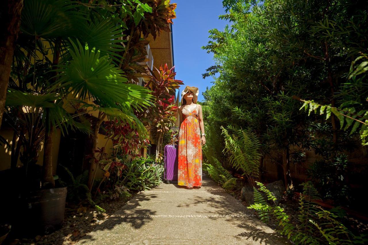 Blue Lagoon Inn & Suites Пуэрто-Принцеса Экстерьер фото